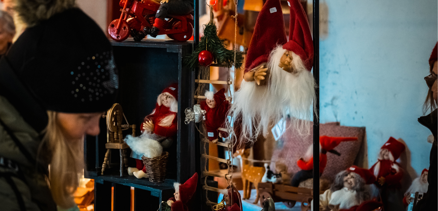 Nisser i bod til julemarked på Tirsbæk Gods i Vejle