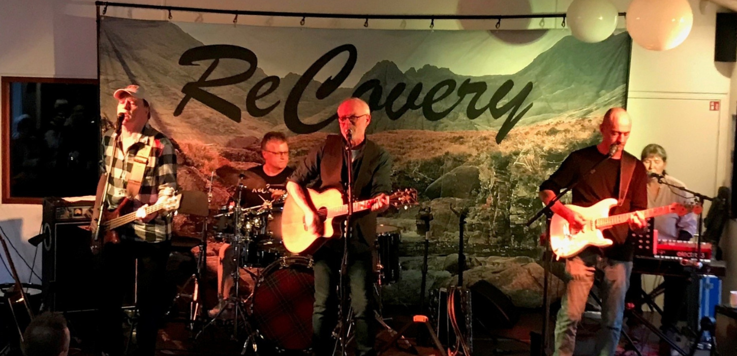 Musikalisches Konzert bei Fary Lochan mit ReCovery